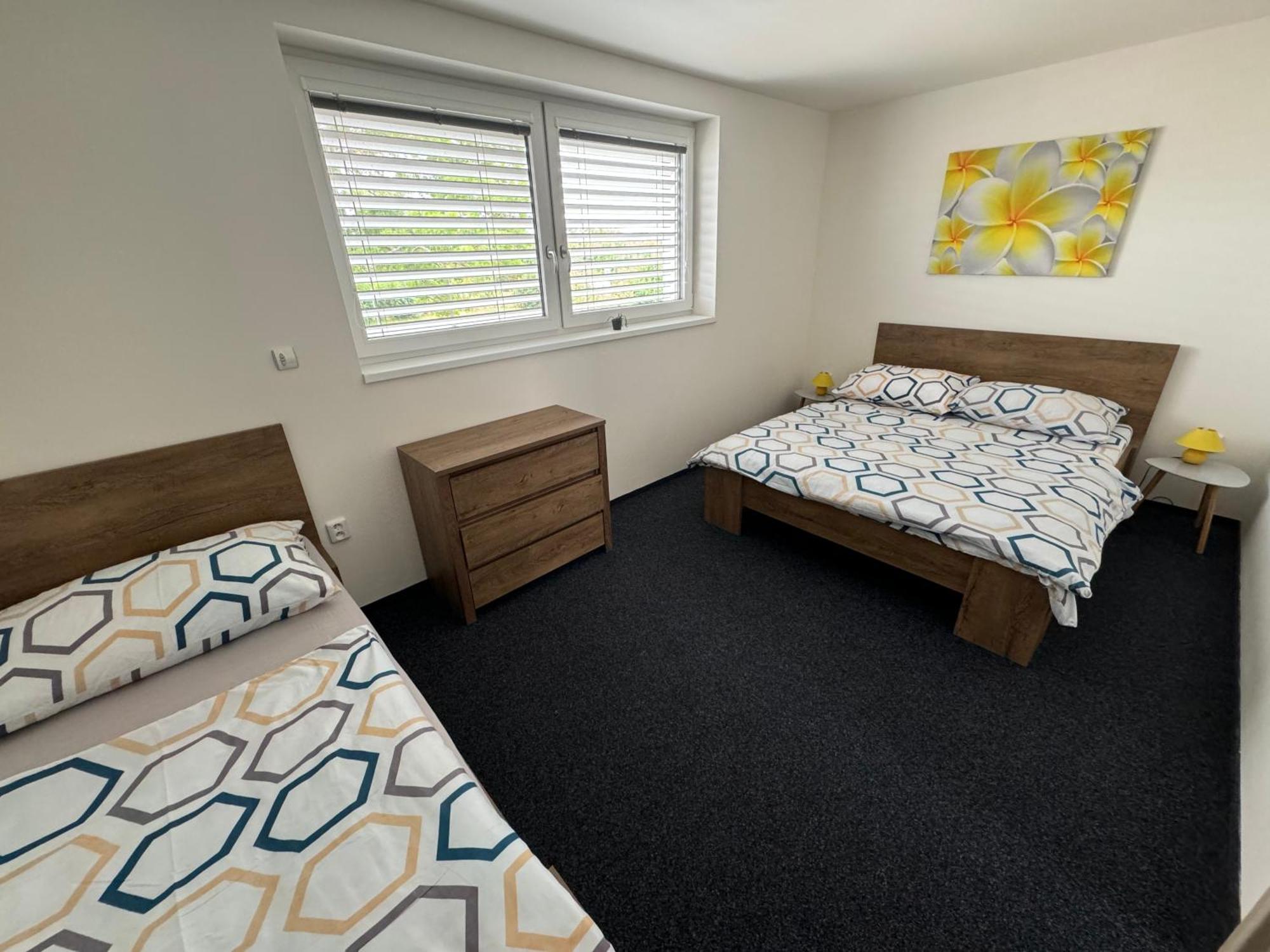 Apartmany Miromar Podivin Exteriör bild