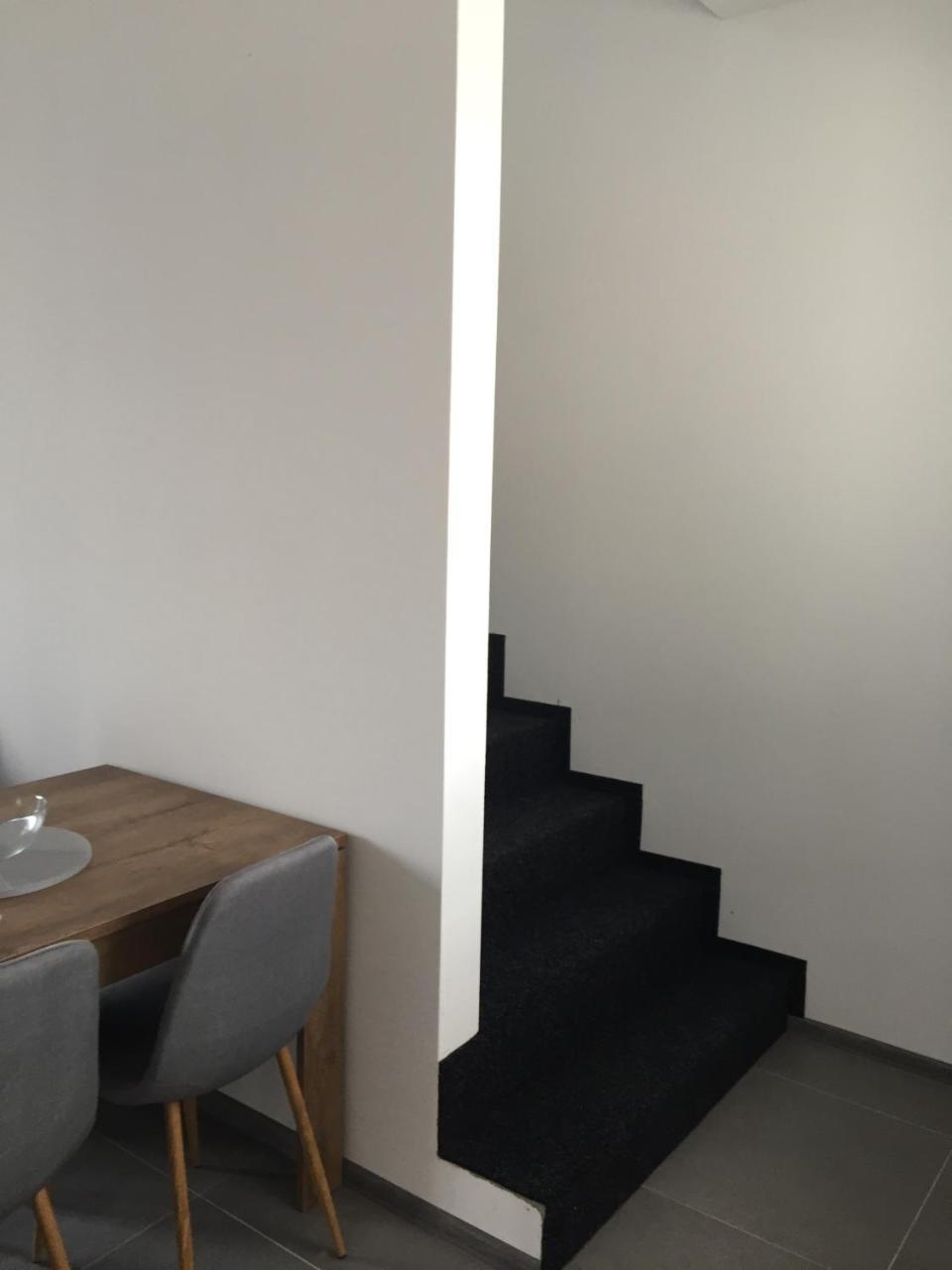 Apartmany Miromar Podivin Exteriör bild