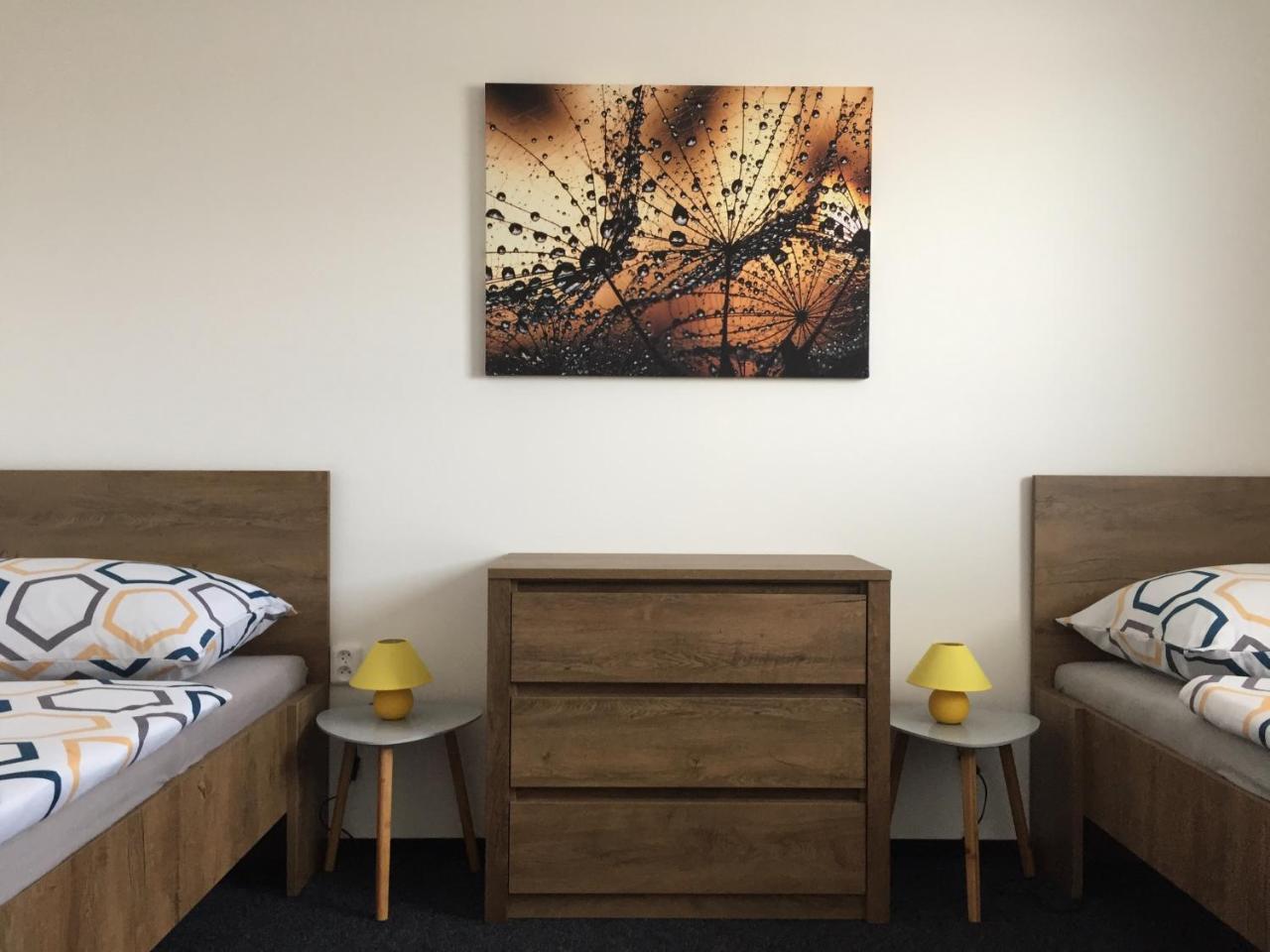 Apartmany Miromar Podivin Exteriör bild