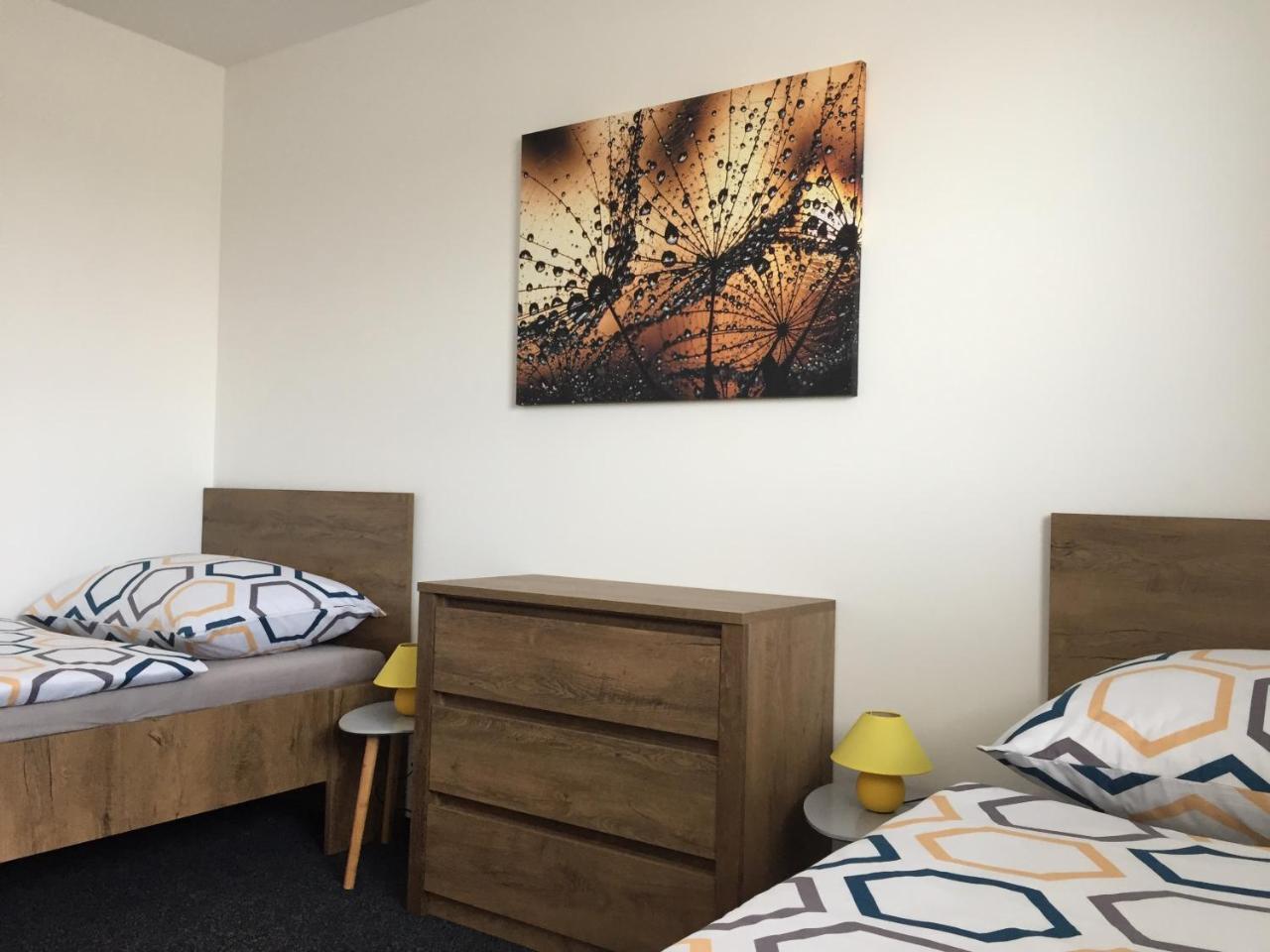 Apartmany Miromar Podivin Exteriör bild